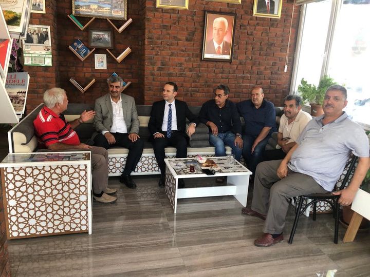 Kaymakamımız Osman Uğurlu, Emekliler Lokalini ziyaret etti.