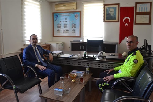 Kaymakamımız Osman Uğurlu, Nizip Bölge Trafik Denetleme İstasyon Amirliğini ziyaret etti.